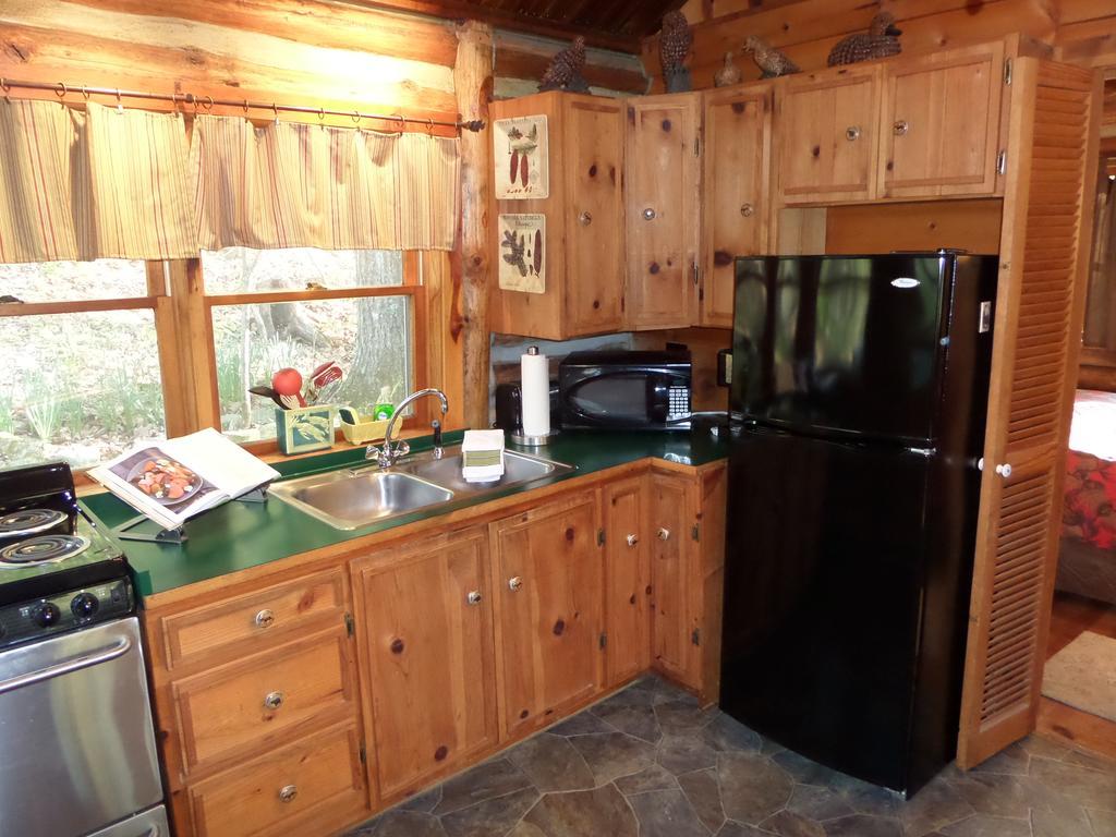Lake Lucerne Treehouse Villa Eureka Springs Exterior photo