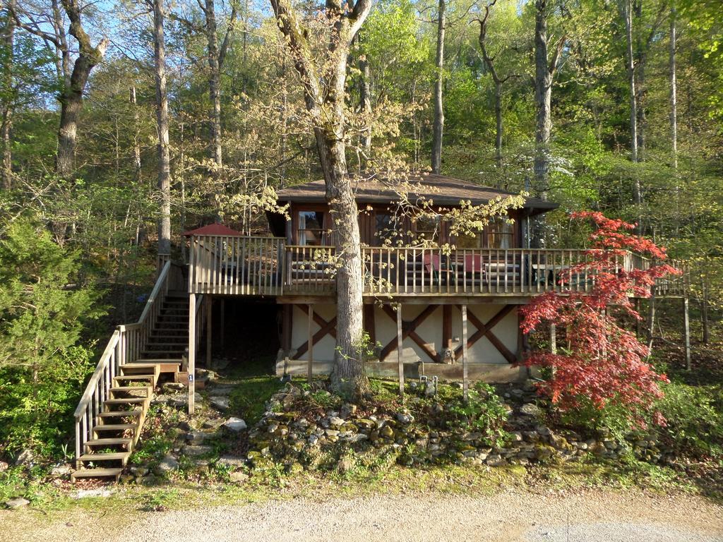 Lake Lucerne Treehouse Villa Eureka Springs Exterior photo