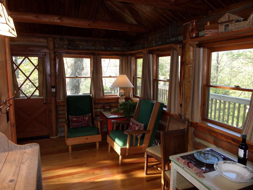 Lake Lucerne Treehouse Villa Eureka Springs Exterior photo