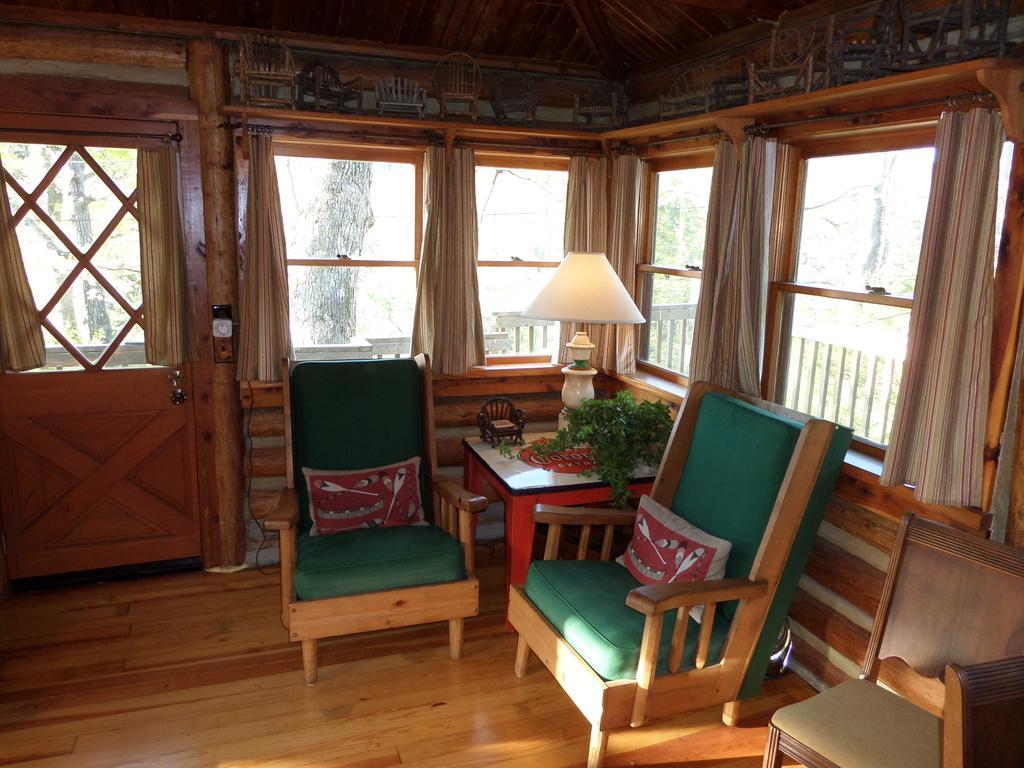 Lake Lucerne Treehouse Villa Eureka Springs Exterior photo