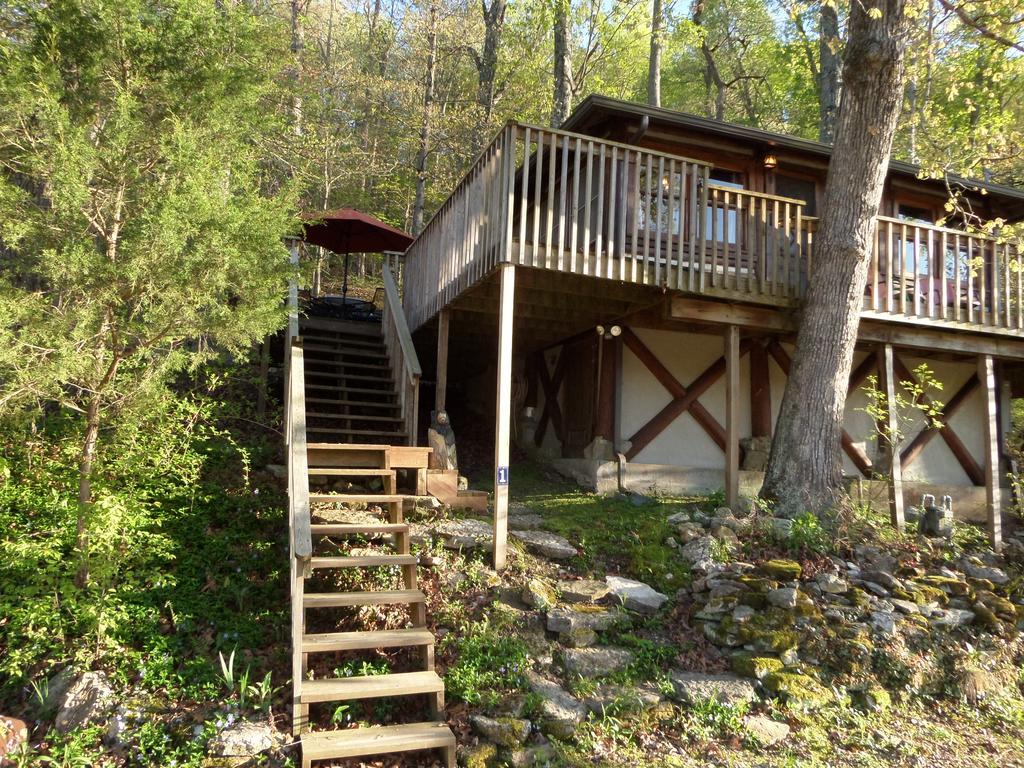 Lake Lucerne Treehouse Villa Eureka Springs Exterior photo